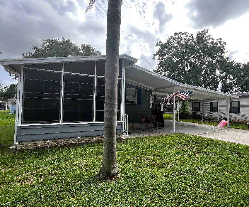 Winter Haven, FL Mobile Home for Sale located at 618 Century Drive Swiss Golf & Tennis